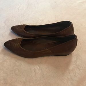FRYE leather slip on pointed toe size 9 M